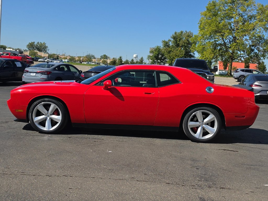 Used 2009 Dodge Challenger SRT8 w/ SRT Option Group II RWD image 4