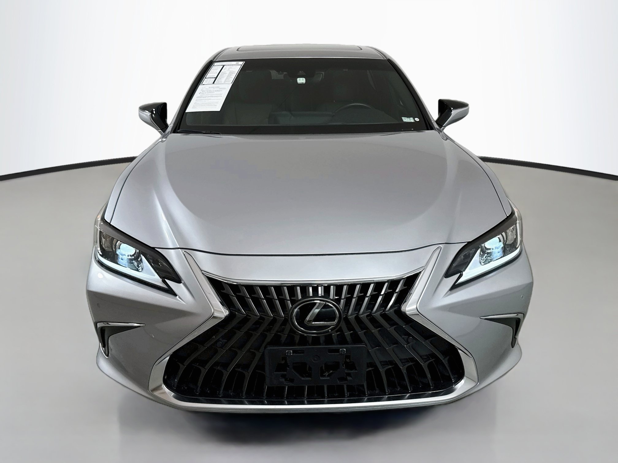 Used 2024 Lexus ES 350 w/ Premium Package FWD image 3