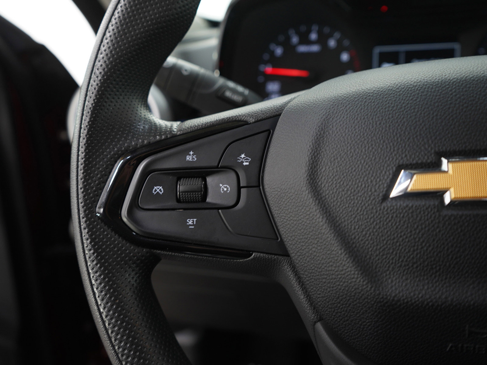 Used 2024 Chevrolet Trax LS w/ LS Convenience Package image 23