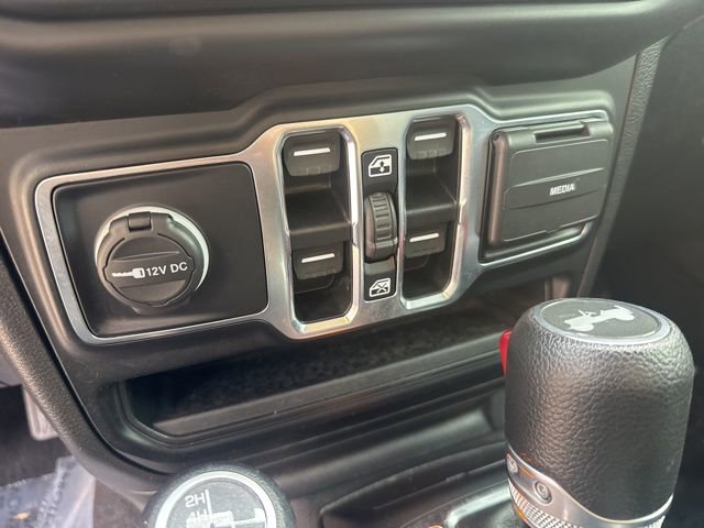 Used 2021 Jeep Wrangler Unlimited Sport image 25