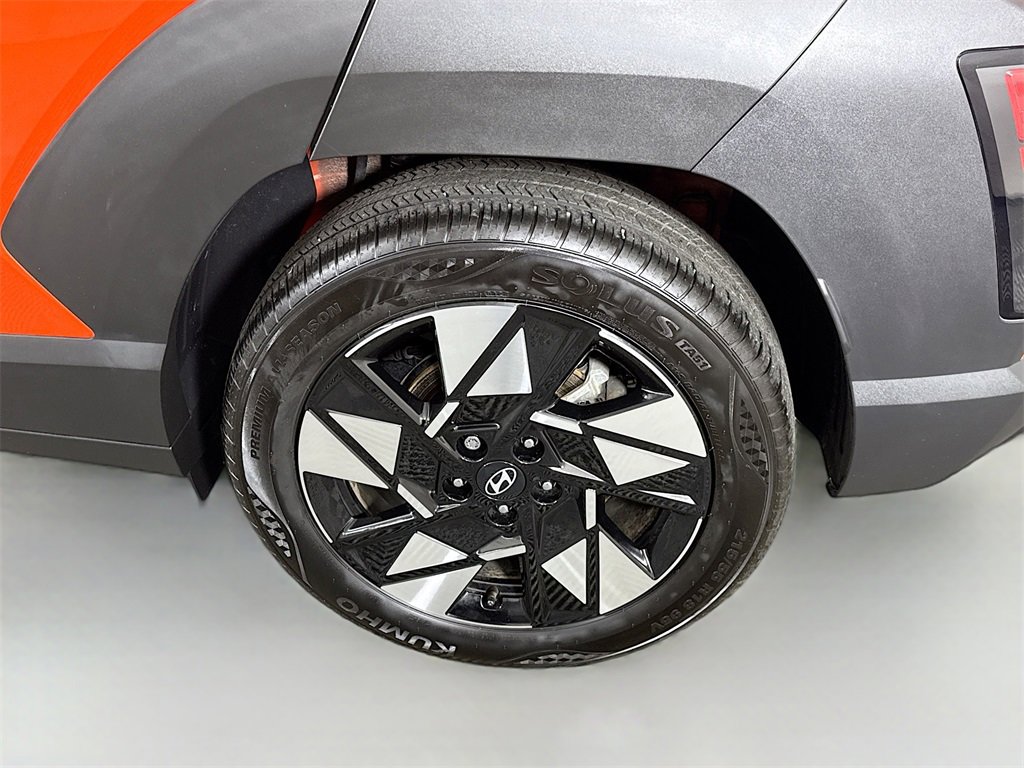 Certified 2024 Hyundai Kona SEL image 31