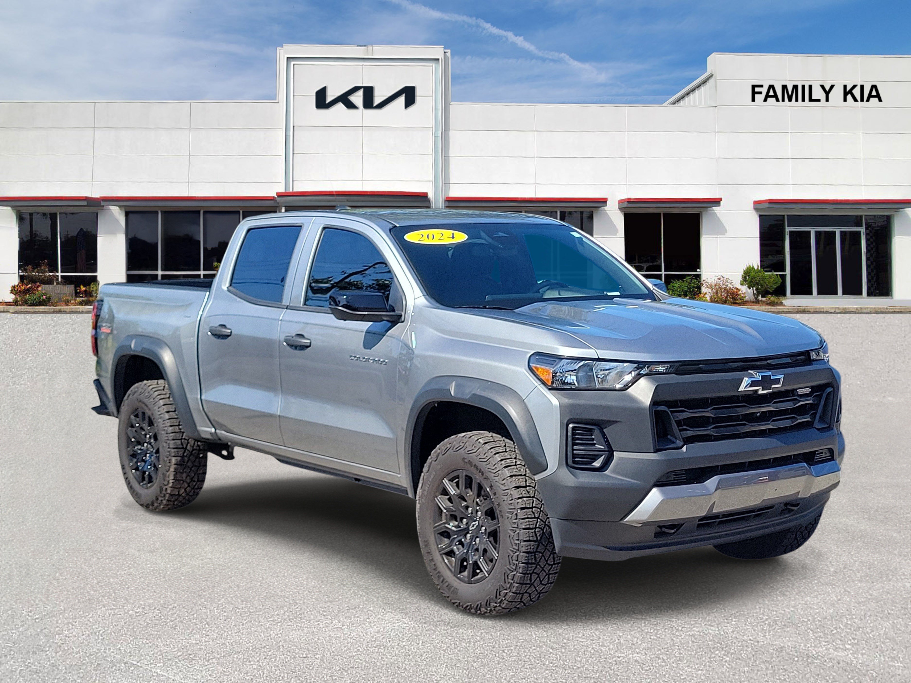 Used 2024 Chevrolet Colorado Trail Boss w/ Technology Package