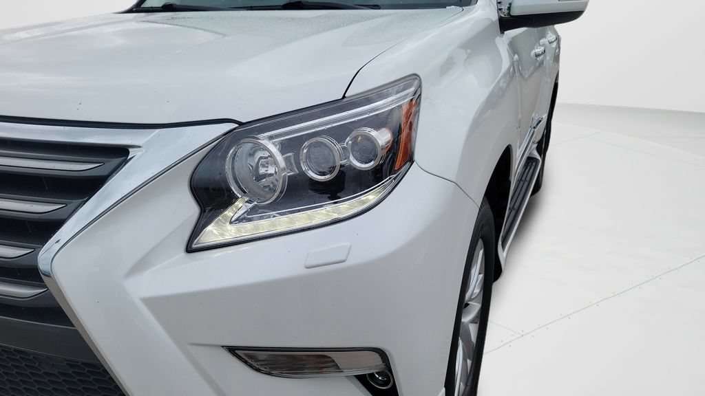Used 2018 Lexus GX 460 Premium w/ Premium Package AWD/4WD image 27