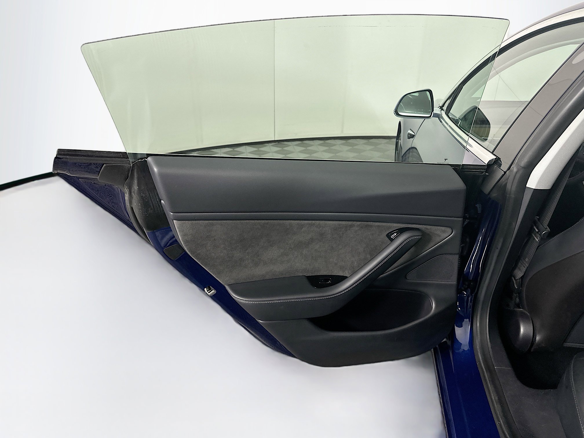 Used 2020 Tesla Model 3 Performance image 24