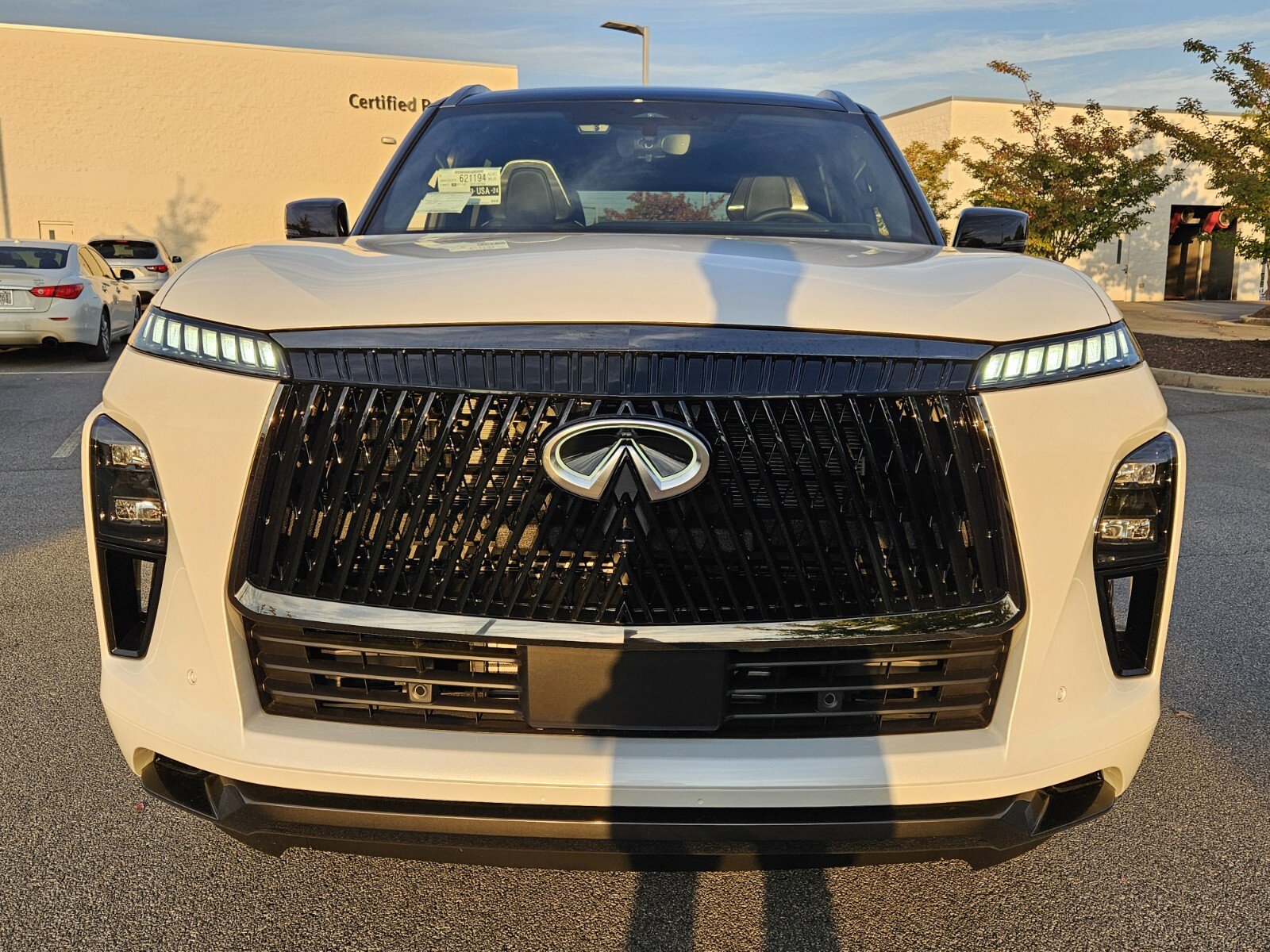 New 2026 INFINITI QX80 Autograph image 2