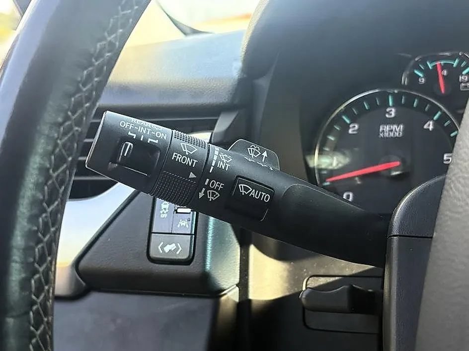 Used 2020 Chevrolet Tahoe LT RWD image 23