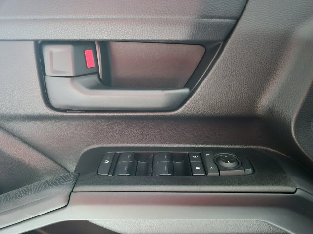 Certified 2025 Toyota 4Runner SR5 AWD/4WD image 15