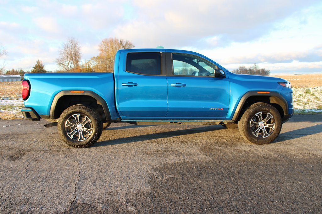 Used 2023 GMC Canyon AT4 image 8