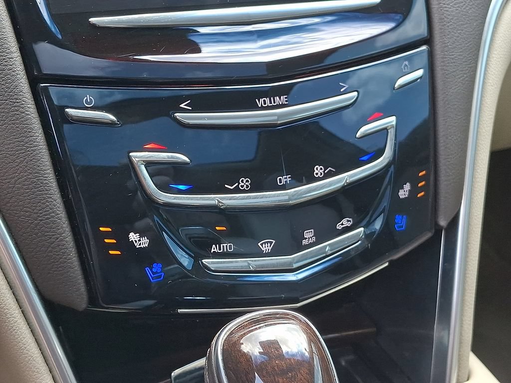 Used 2013 Cadillac XTS Premium AWD/4WD image 16