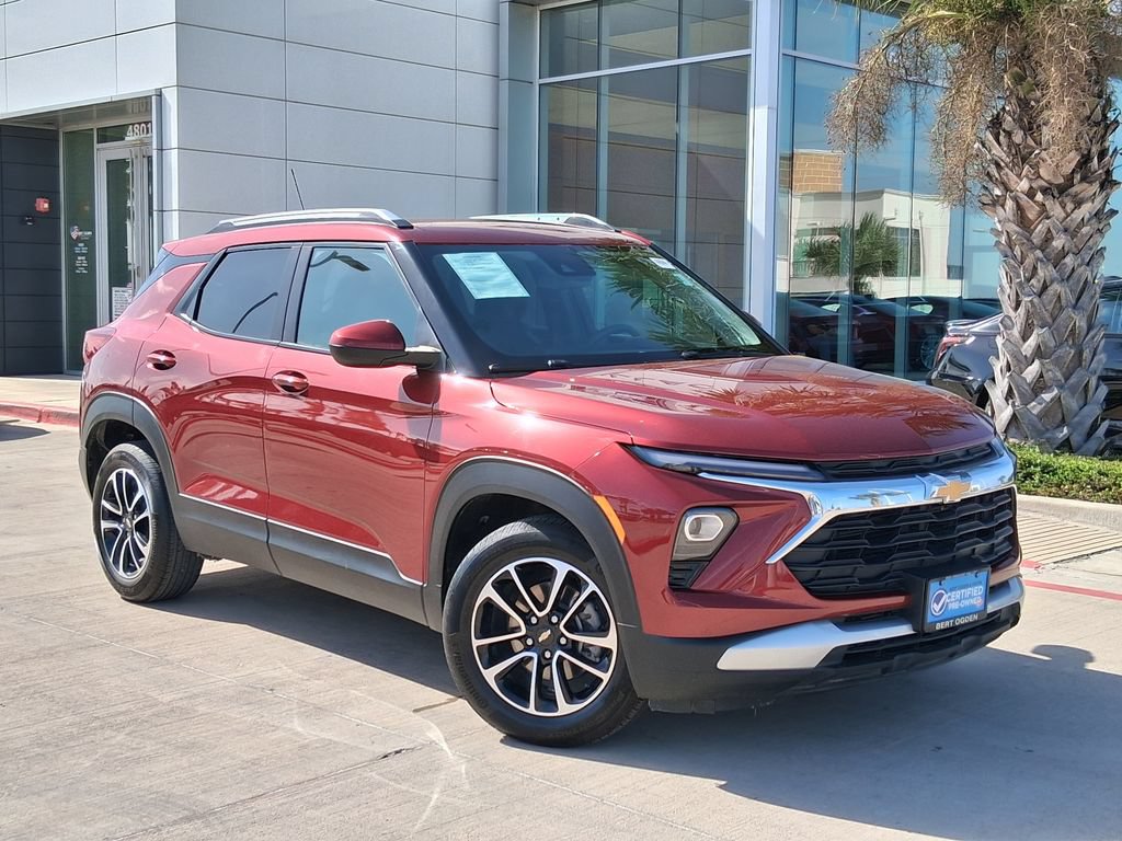 Used 2024 Chevrolet TrailBlazer LT w/ Driver Confidence Package FWD image 1