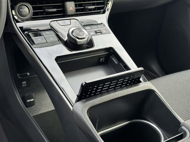 Used 2024 Subaru Solterra Premium image 20