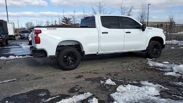 Used 2023 Chevrolet Silverado 1500 Custom Trail Boss image 2