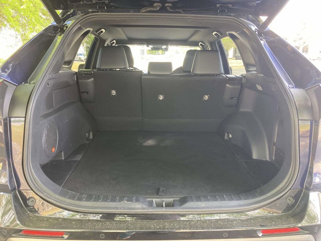 Used 2021 Toyota RAV4 XSE image 8