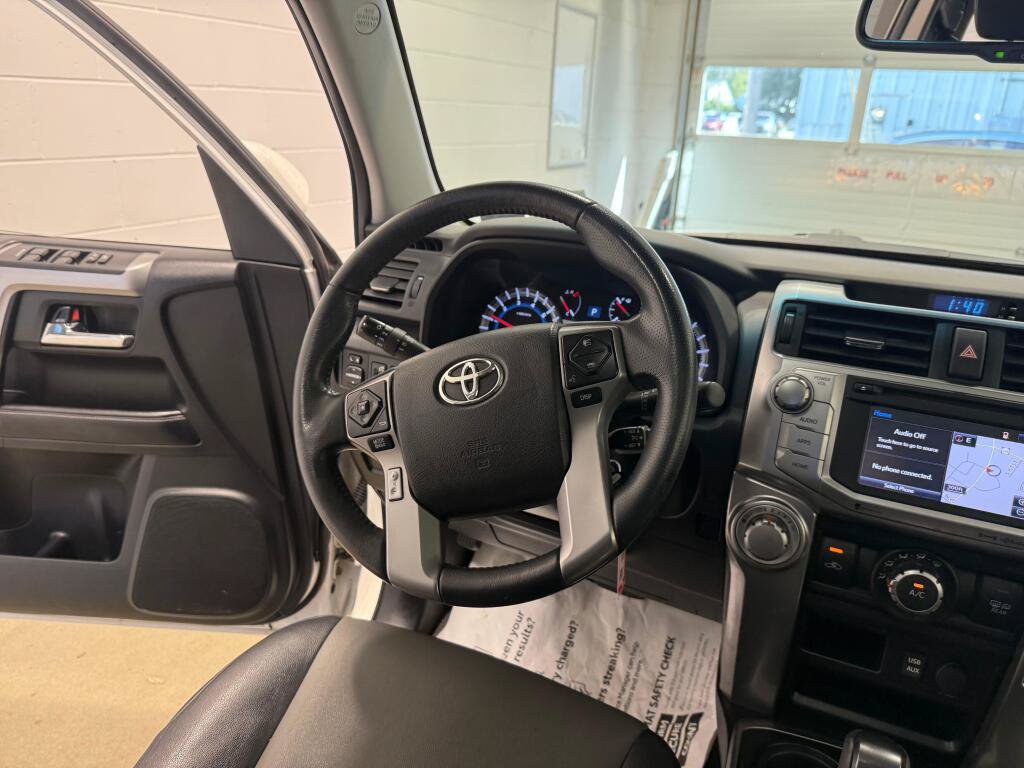 Used 2016 Toyota 4Runner SR5 Premium RWD image 16