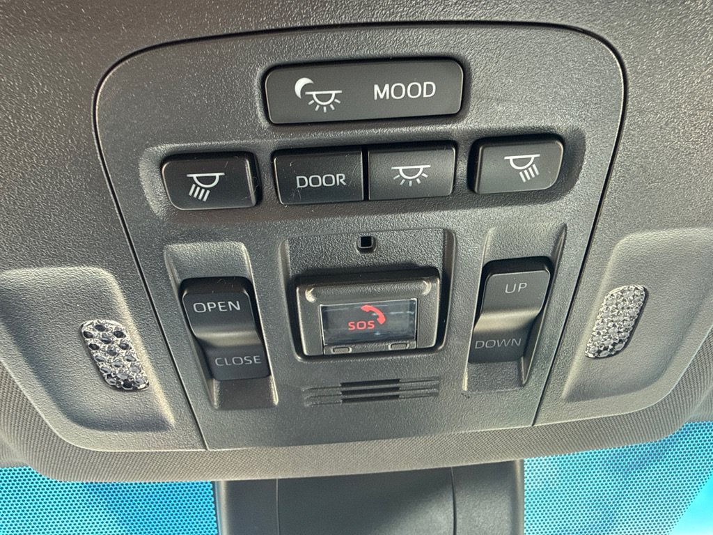 Used 2021 Toyota Avalon Limited w/ Advanced Safety Package FWD image 35