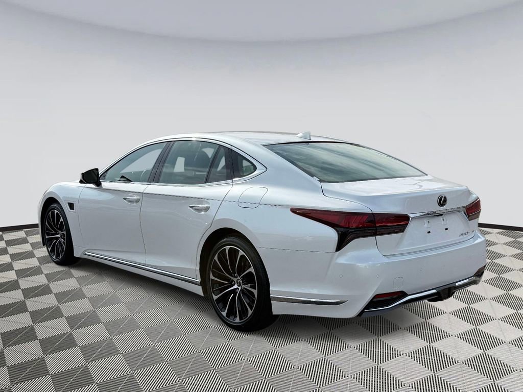 Used 2023 Lexus LS 500h AWD w/ Luxury Package image 4