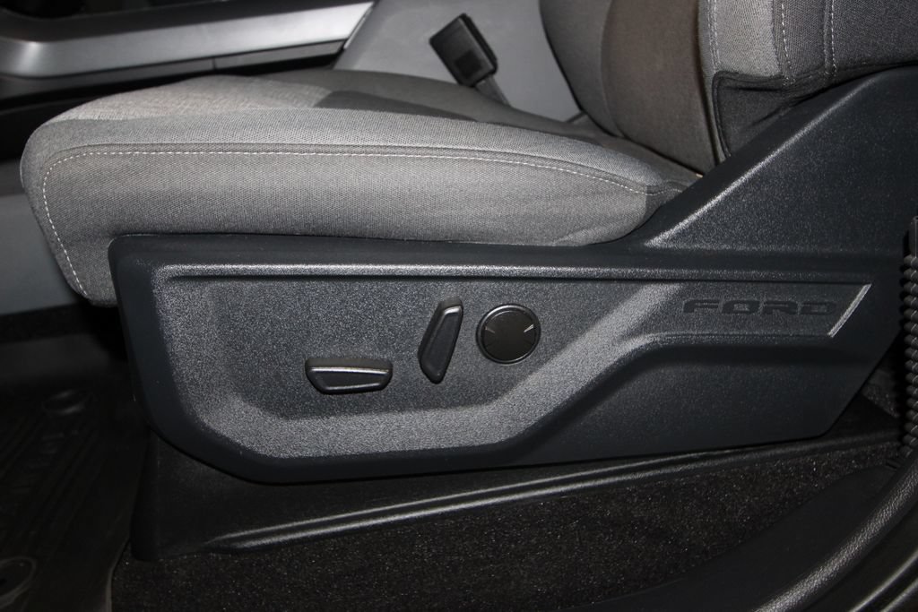 Used 2022 Ford F150 XLT w/ Equipment Group 302A High AWD/4WD image 7