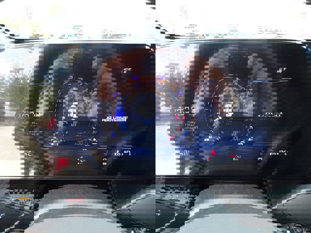 New 2026 Chevrolet Equinox LT w/ Convenience Package II image 25