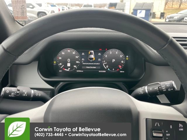 Used 2025 Land Rover Defender 110 S image 9