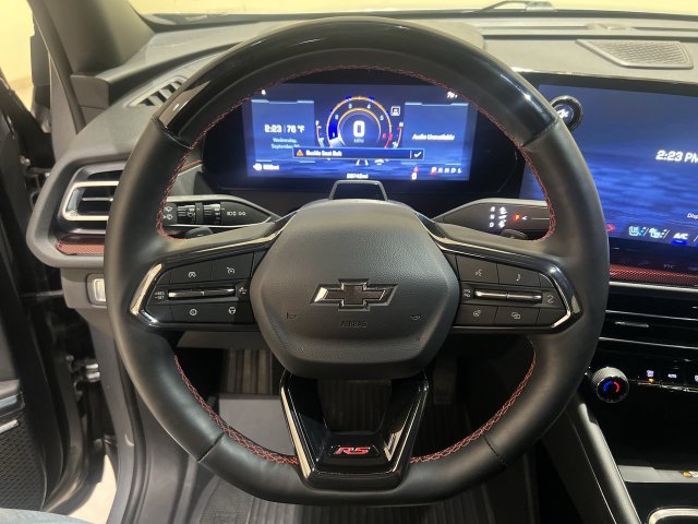 Used 2025 Chevrolet Traverse RS w/ LPO, Roadside Safety Package FWD image 10
