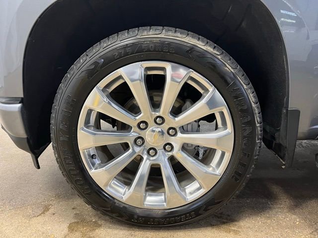 Used 2020 Chevrolet Silverado 1500 High Country w/ Technology Package AWD/4WD image 27