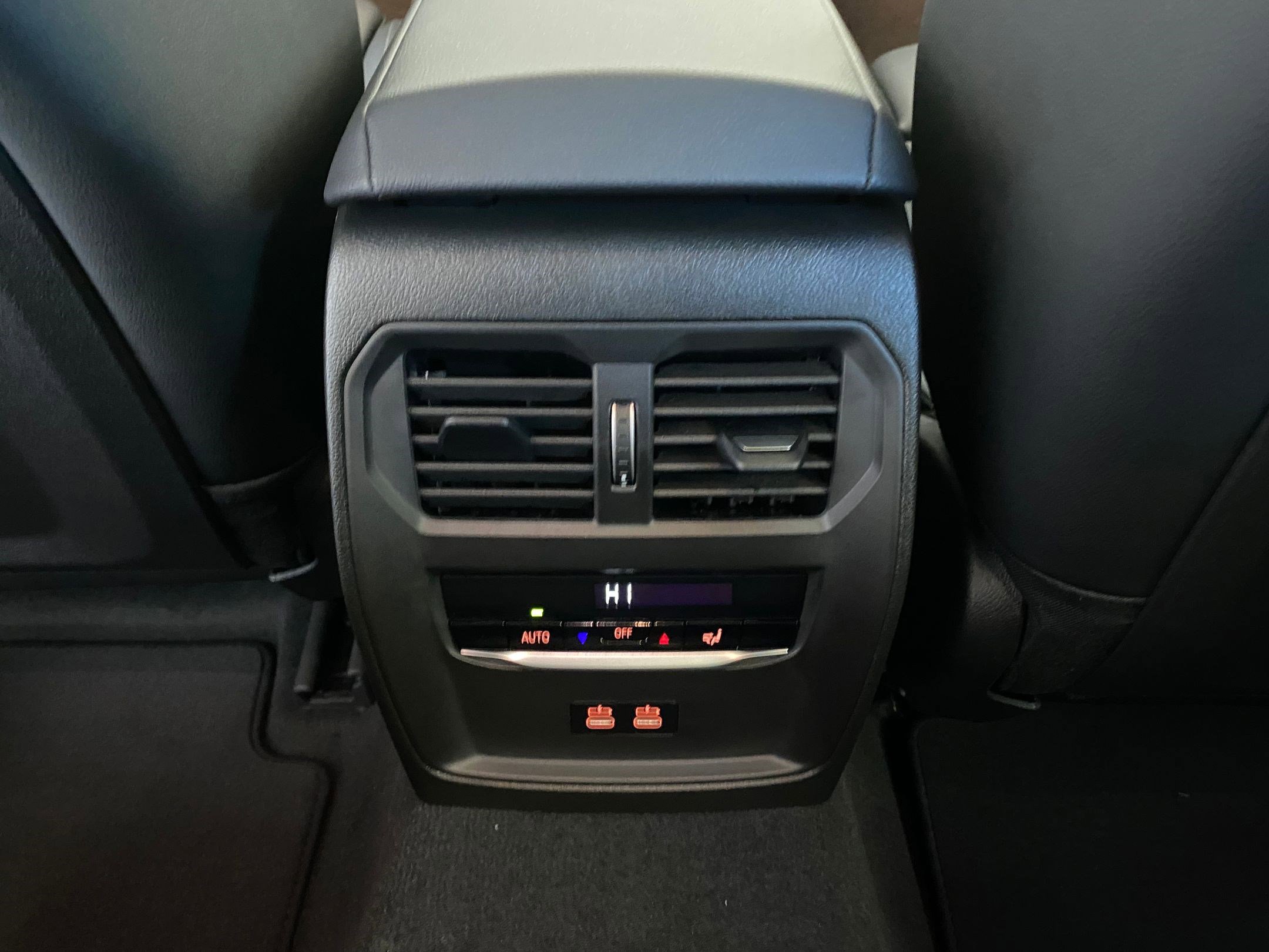 New 2026 BMW 330i xDrive Sedan w/ M Sport Package image 30