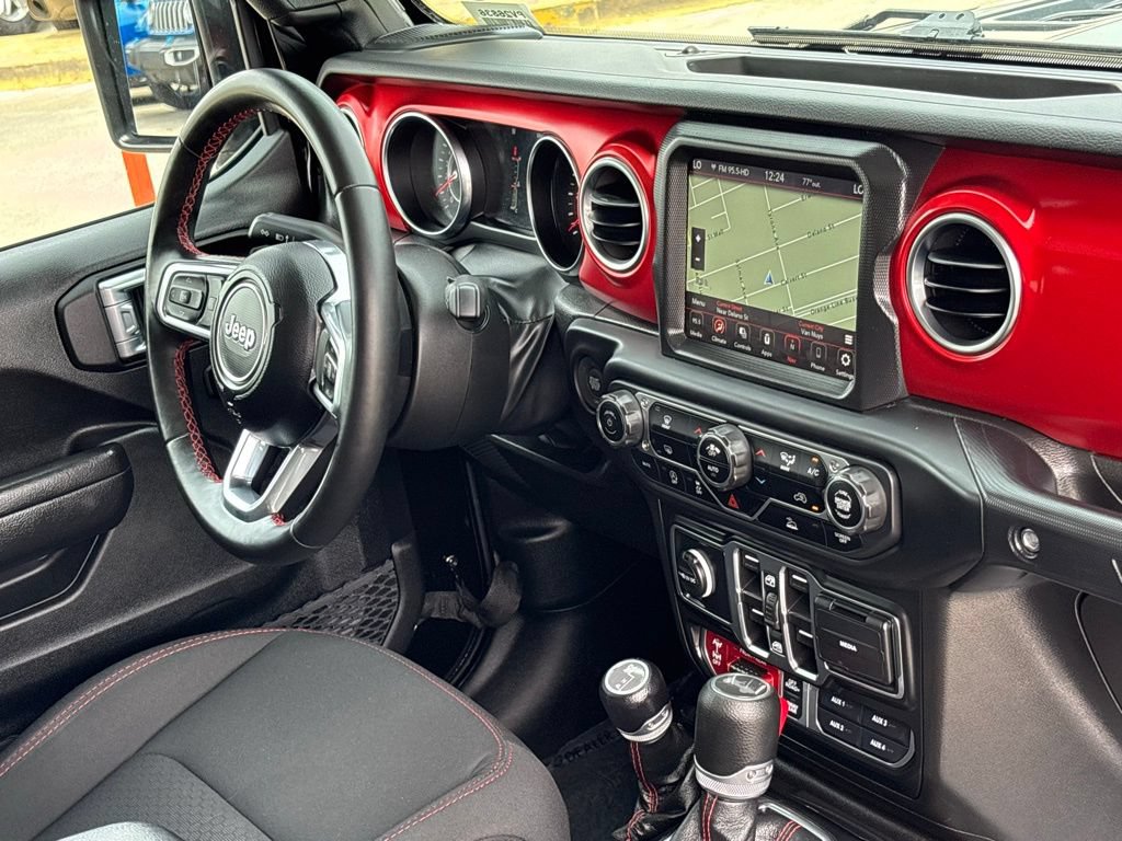 Used 2022 Jeep Wrangler Unlimited Rubicon w/ LED Lighting Group AWD/4WD image 25