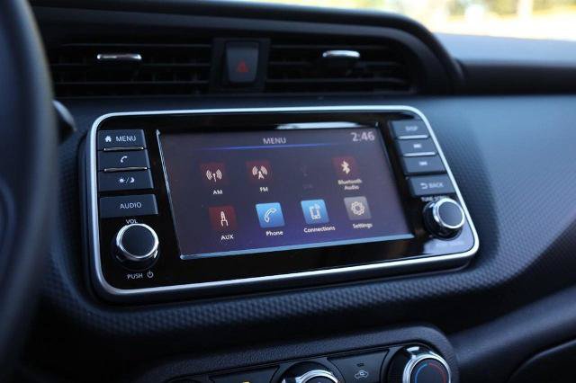 Certified 2025 Nissan Kicks Play S FWD image 11