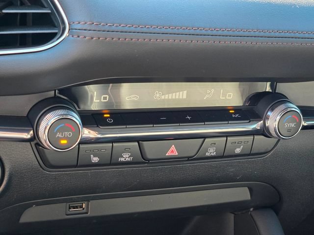 Used 2021 MAZDA MAZDA3 s FWD image 32
