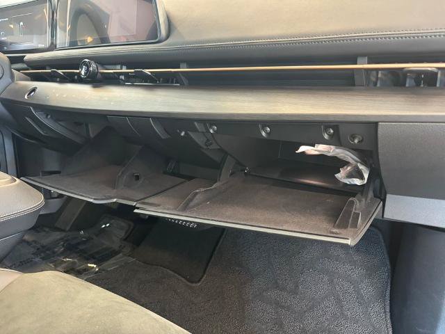 Certified 2025 Nissan Ariya AWD image 24
