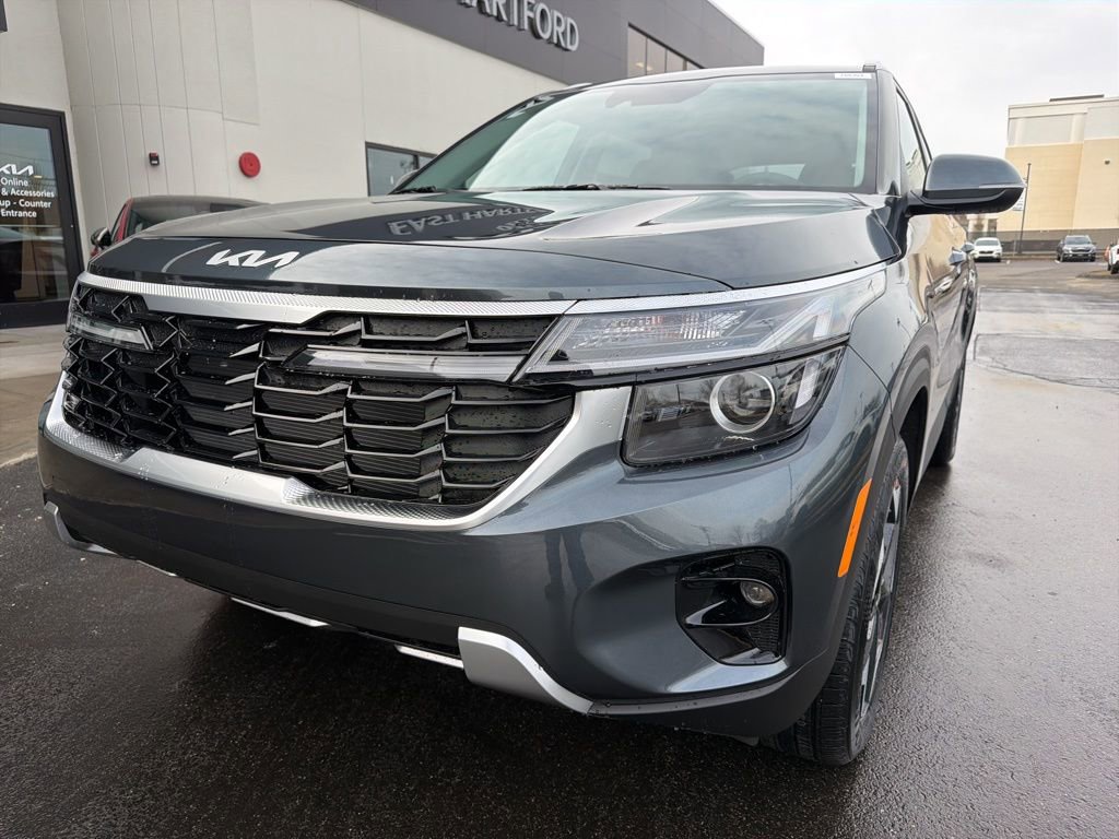 New 2026 Kia Seltos EX AWD/4WD image 12