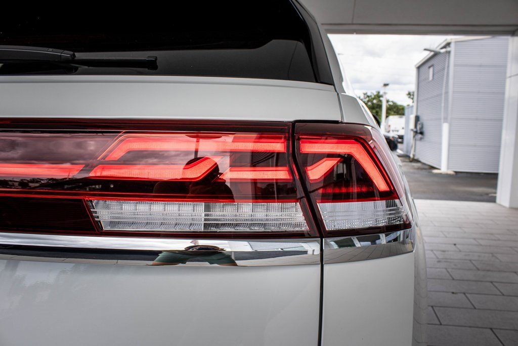 New 2026 Volkswagen Atlas Cross Sport SE image 17