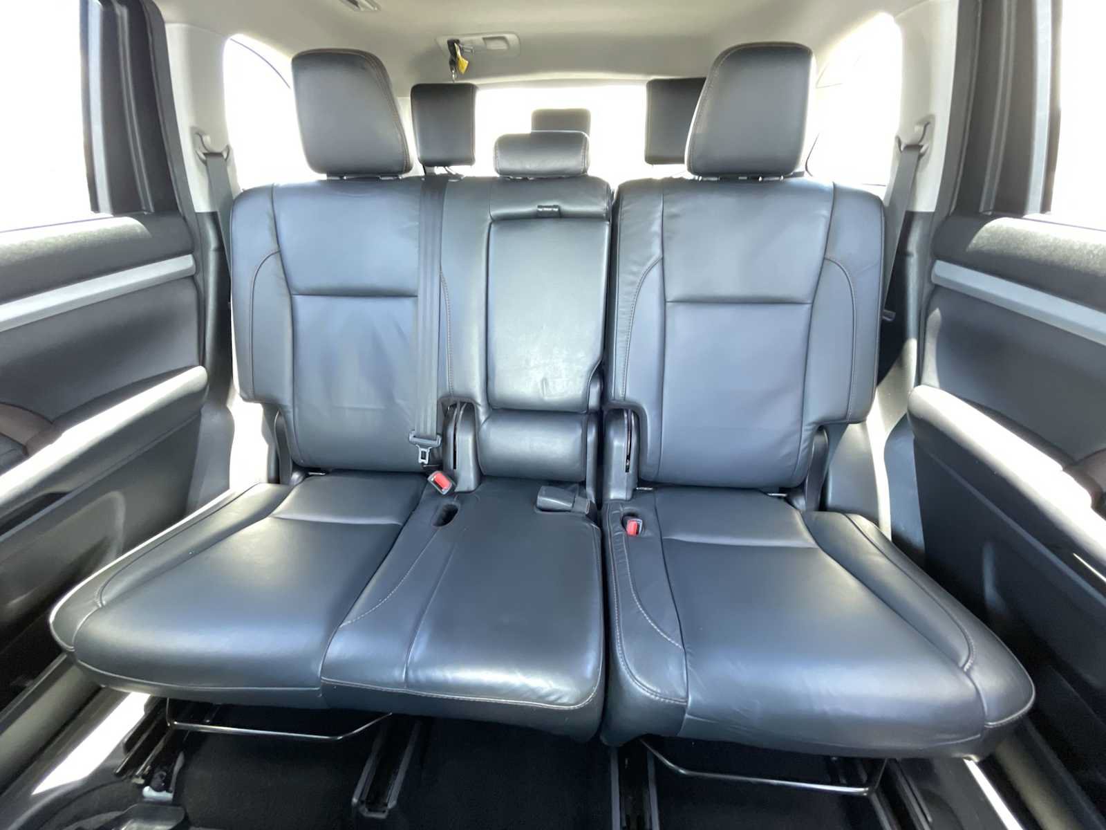 Used 2017 Toyota Highlander XLE FWD image 26