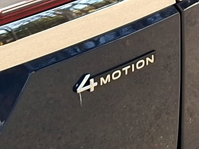 Used 2023 Volkswagen Atlas SE w/ Black Wheel Package image 37