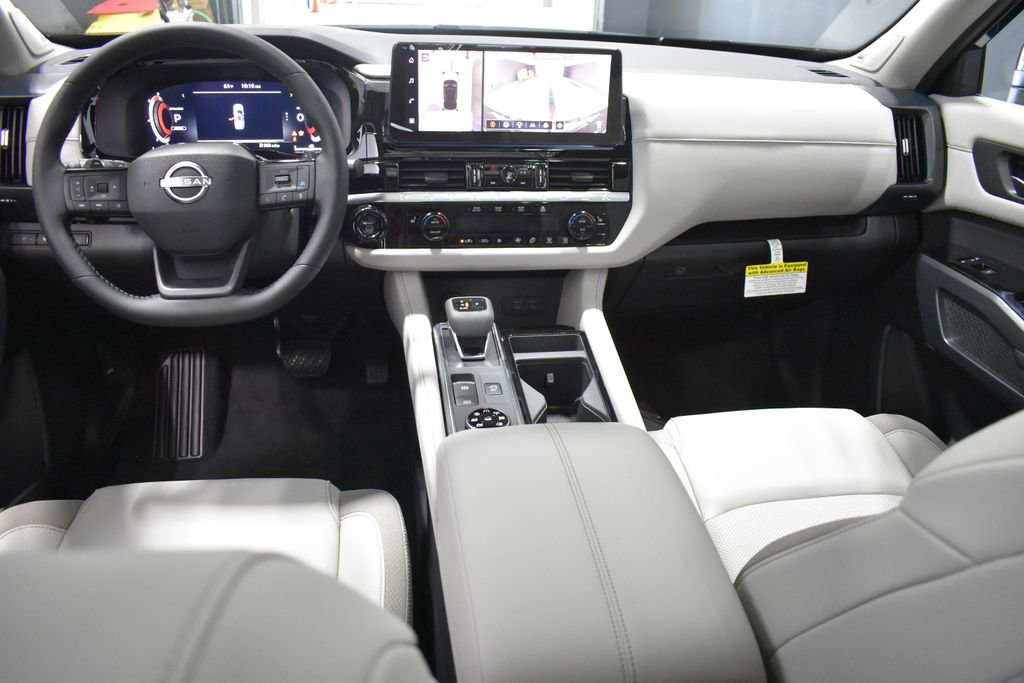 New 2026 Nissan Pathfinder SL AWD/4WD image 13