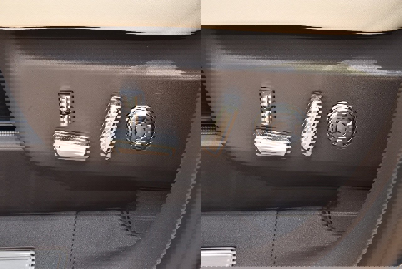 New 2025 Lincoln Nautilus Black Label w/ Jet Appearance Package image 34