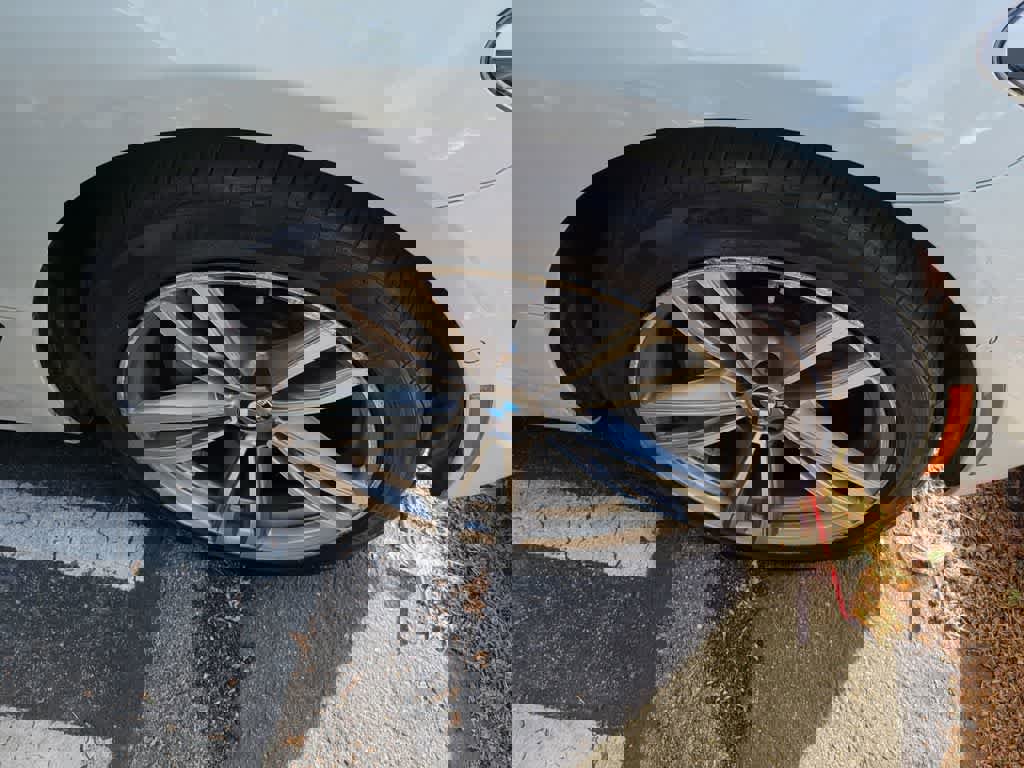 Used 2018 BMW 640i Gran Turismo xDrive image 4