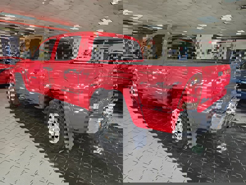 Used 2007 Toyota Tacoma PreRunner w/ SR5 Pkg #2 image 6