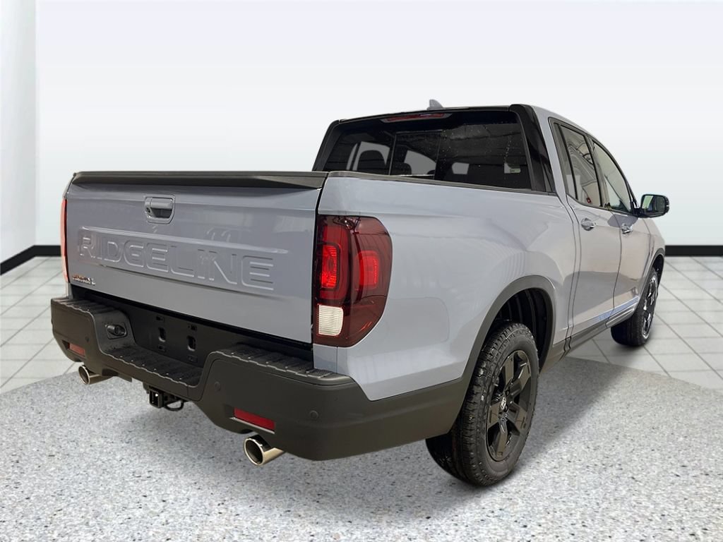 New 2026 Honda Ridgeline Black Edition image 3