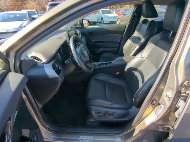 Used 2021 Toyota C-HR XLE image 23