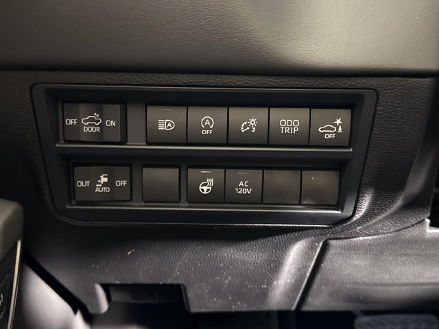 New 2026 Toyota Tundra Platinum AWD/4WD image 32