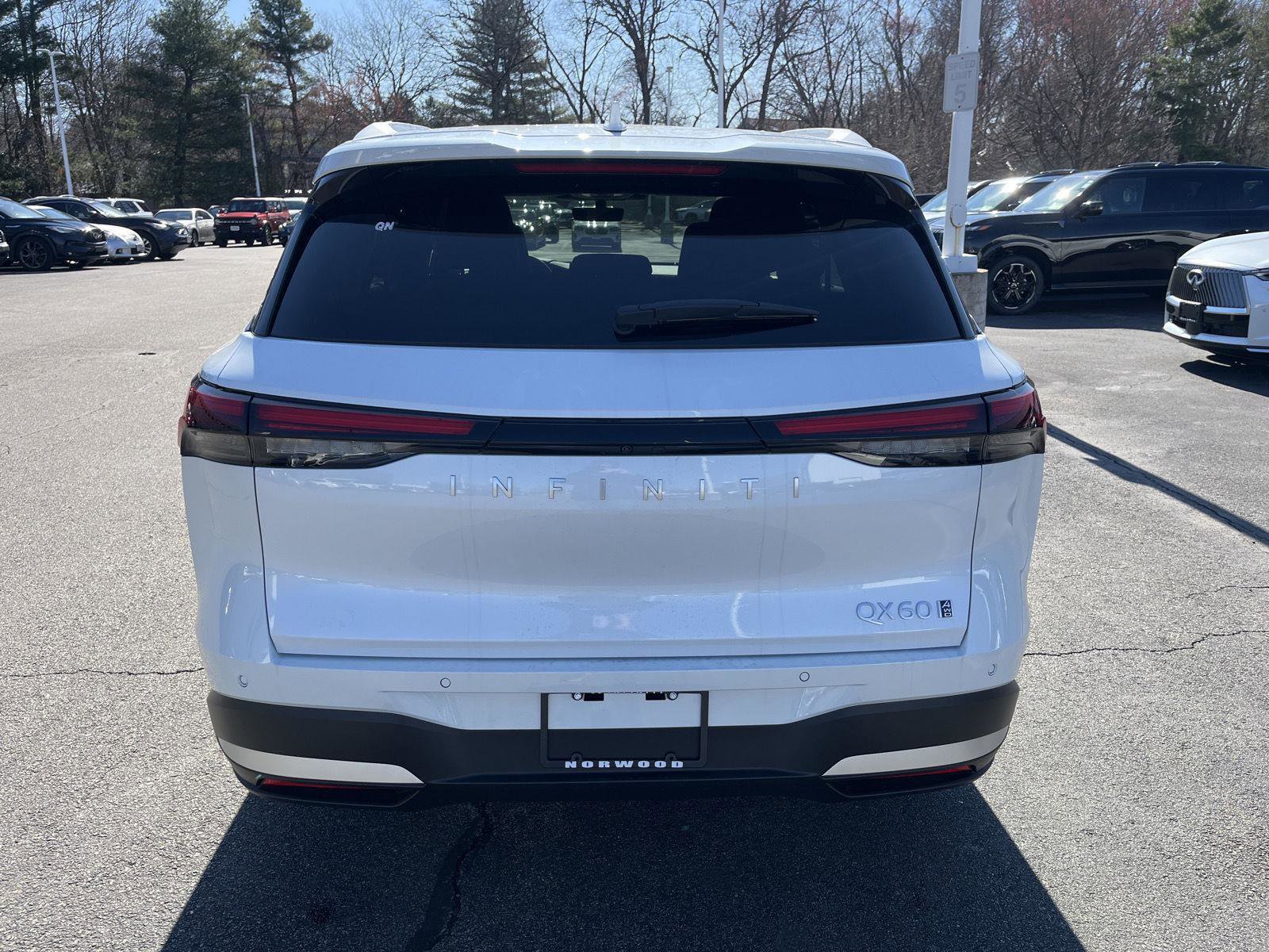 New 2026 INFINITI QX60 Luxe w/ Cargo Package image 4