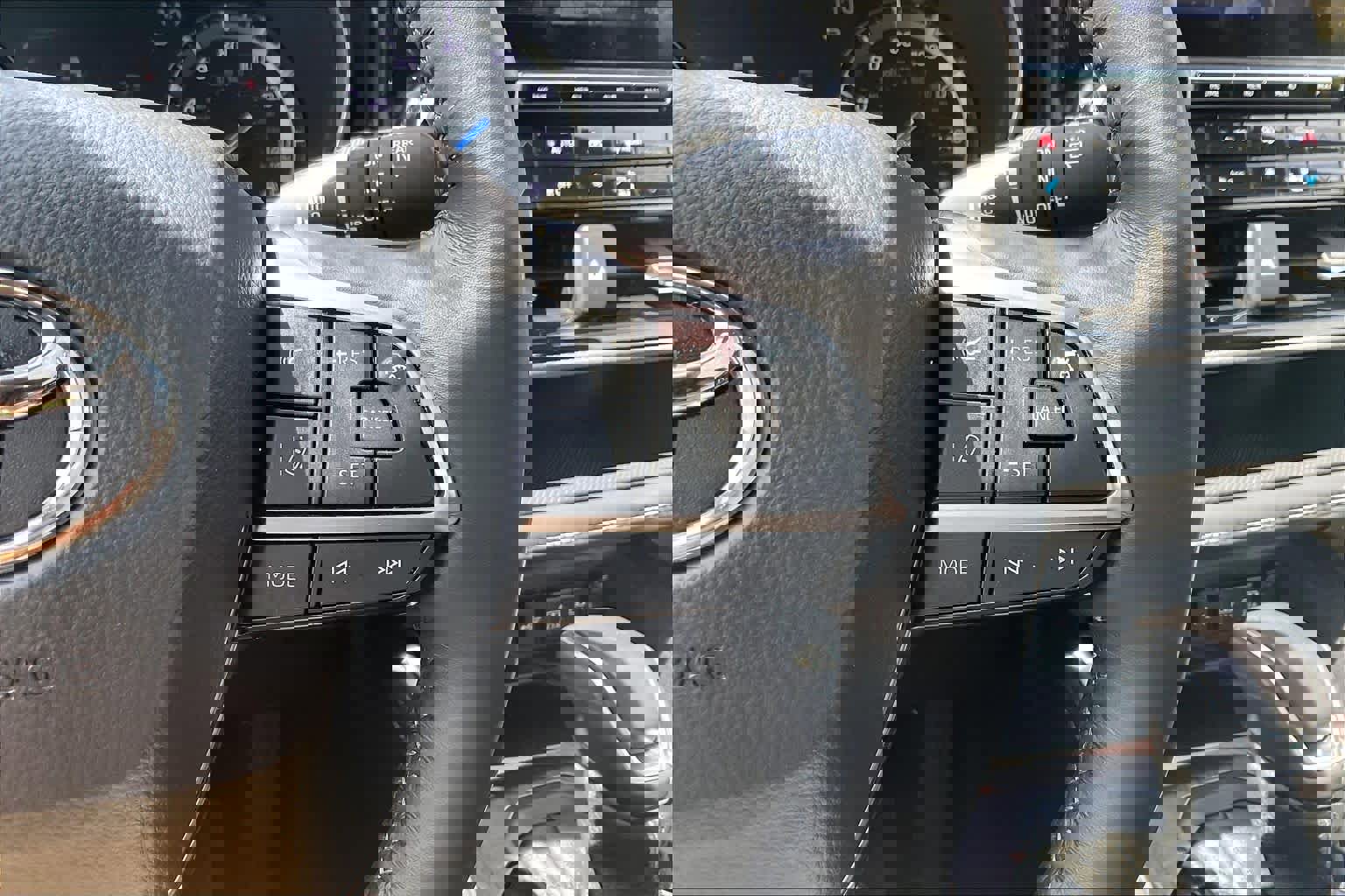 Used 2021 Toyota Highlander Platinum image 27