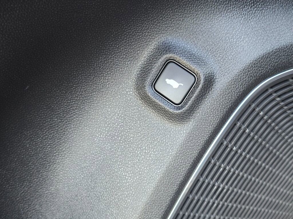 Used 2022 Acura MDX SH-AWD w/ Technology Package image 25