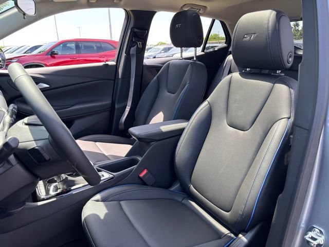 New 2026 Buick Encore GX Sport Touring w/ Advanced Technology Package FWD image 18