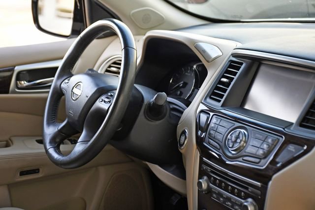 Used 2016 Nissan Pathfinder SL w/ SL Tech Package image 30