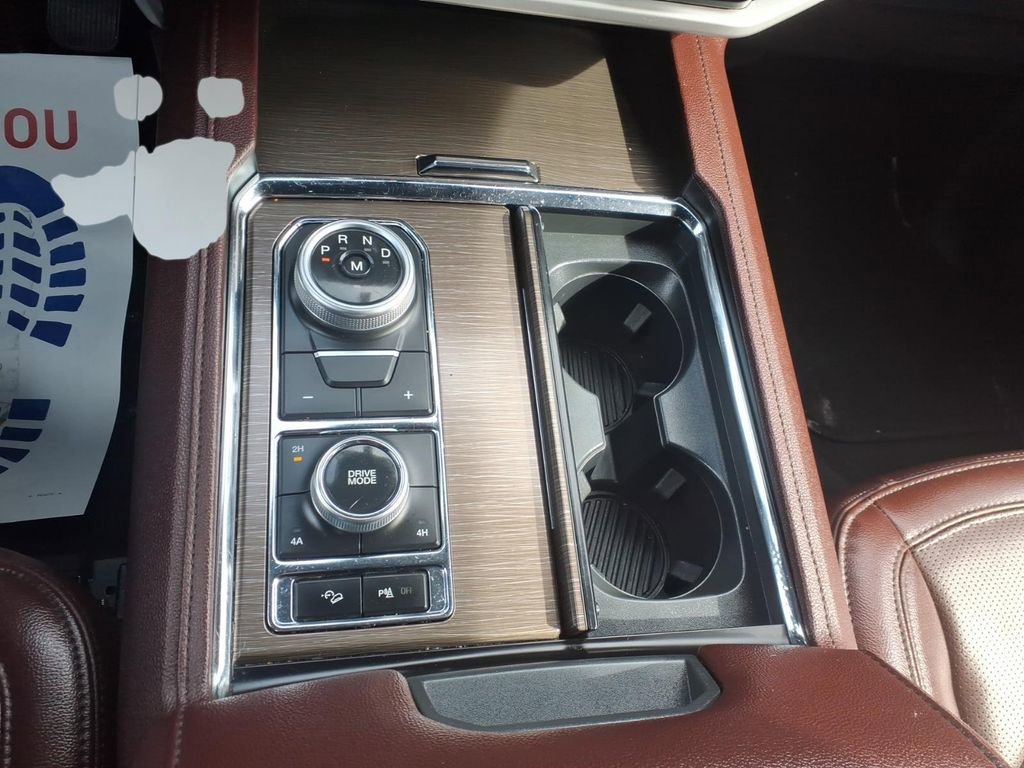 Used 2024 Ford Expedition Limited image 21