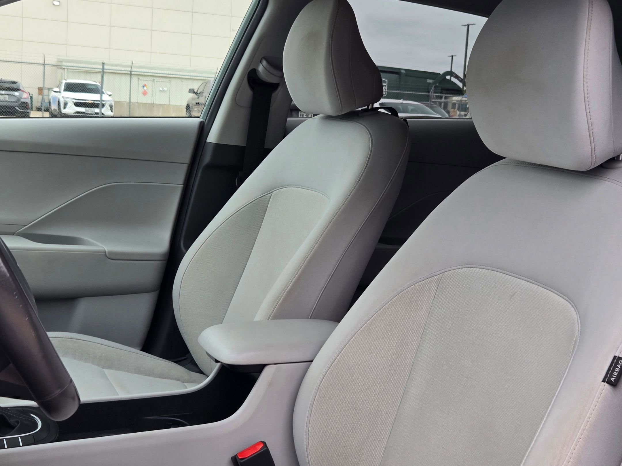 Used 2024 Hyundai Kona SEL FWD image 13