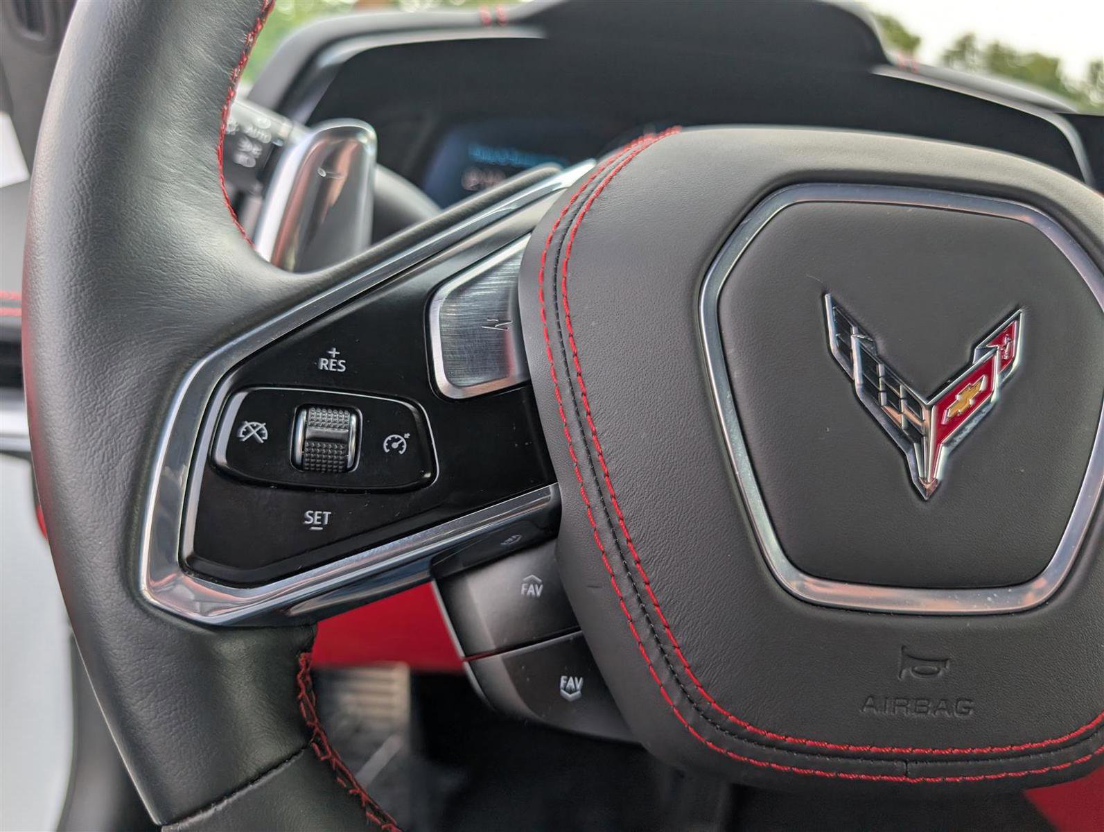 Used 2022 Chevrolet Corvette Stingray Premium Cpe w/ Z51 Performance Package image 22