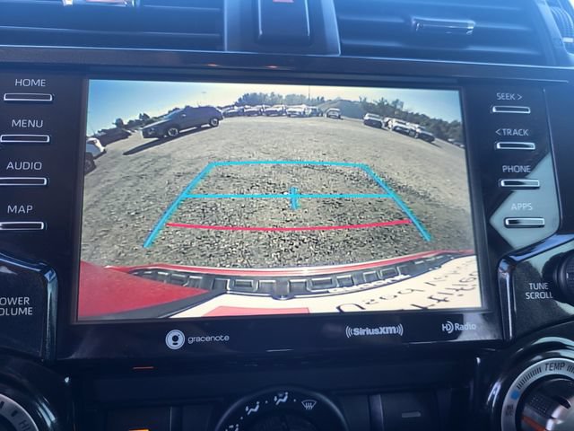 Used 2020 Toyota 4Runner TRD Off-Road Premium AWD/4WD image 17